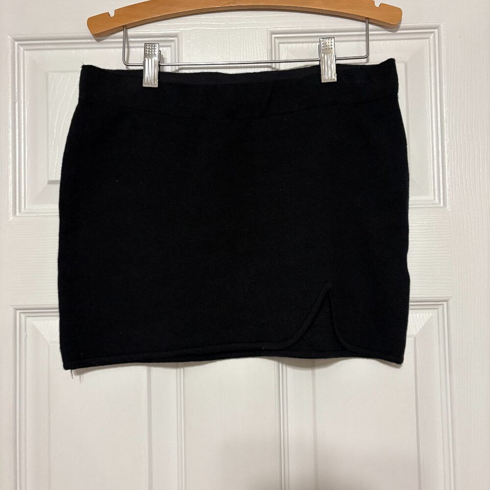 Black knit mini skirt